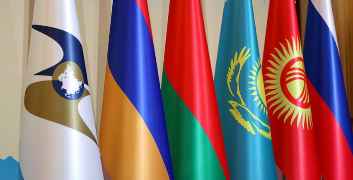 Russian PM: EAEU plans to increase share of national currencies in mutual settlements