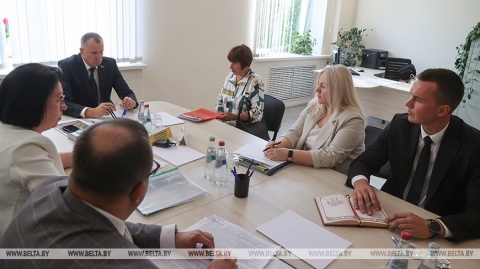 Анатоль Ісачанка правёў прыём грамадзян у Бялыніцкім райвыканкаме