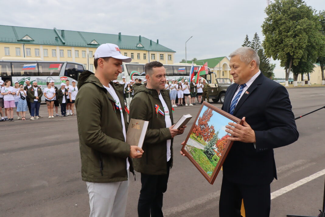 23 июня Осиповичский район принимал эстафету Международного патриотического проекта "Дорогами памяти и славы" 