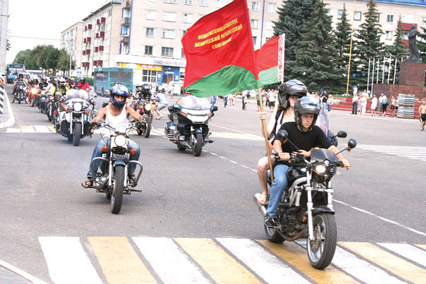 Байкерский пикник