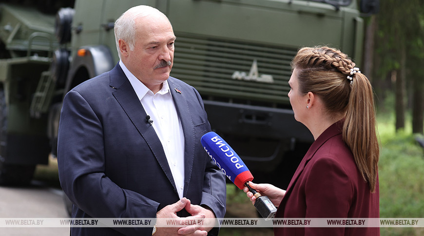 Александр Лукашенко дал интервью телеканалу "Россия-1"