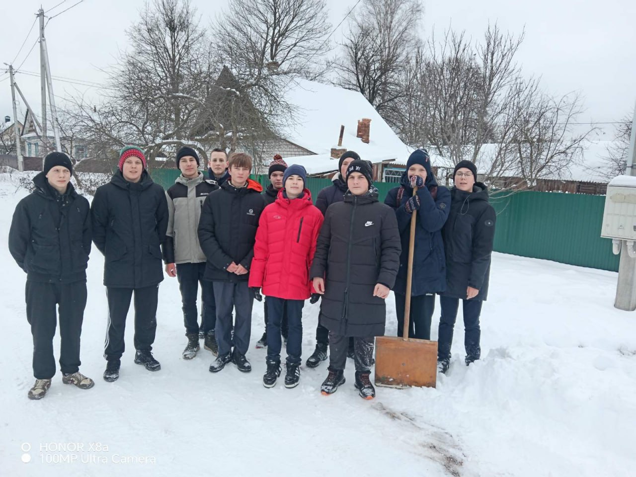 Волонтеры средней школы № 3 г.Осиповичи присоединились к общереспубликанской акции "От всей души"