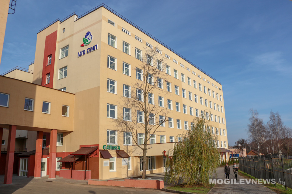 Учреждения здравоохранения в выходные и праздники апреля-мая изменят график работы