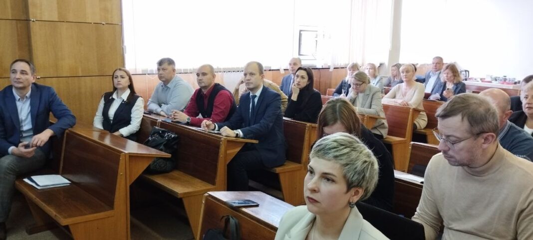 На базе ИСОО "Кровельный завод "ТехноНИКОЛЬ" прошел областной семинар-совещание по вопросам охраны труда