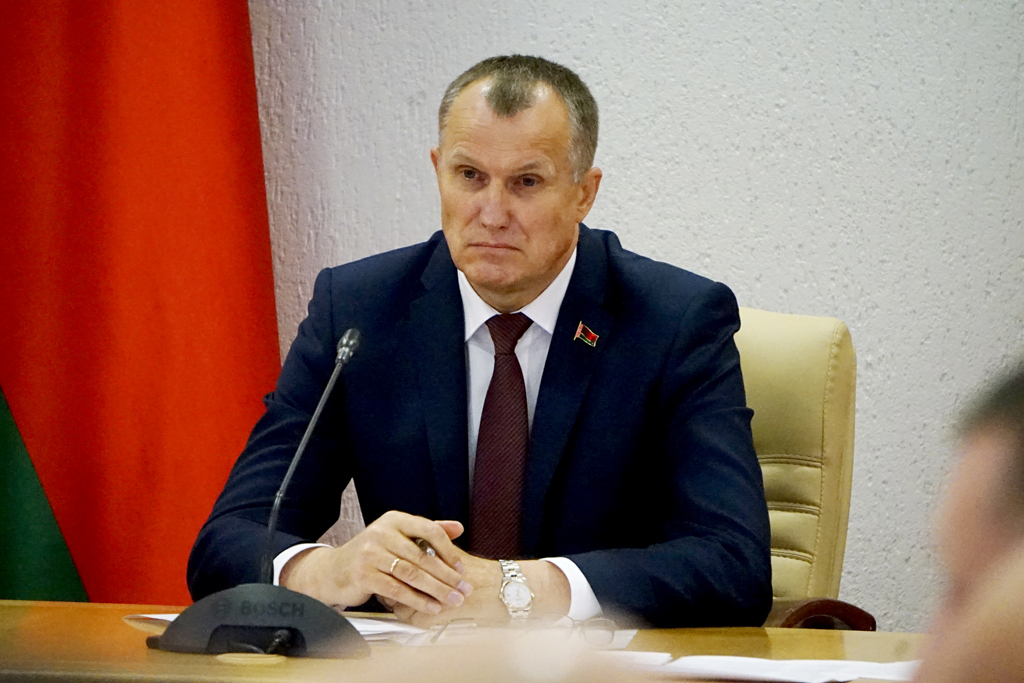 Анатолий Исаченко: хотя погода
и вносит свои коррективы, но существенного влияния они не оказывают там, где
соблюдается технология