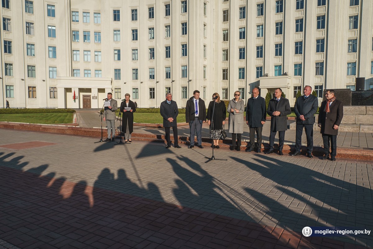 Анатолий Исаченко: здоровый человек - это самое большое достояние и богатство любого государства