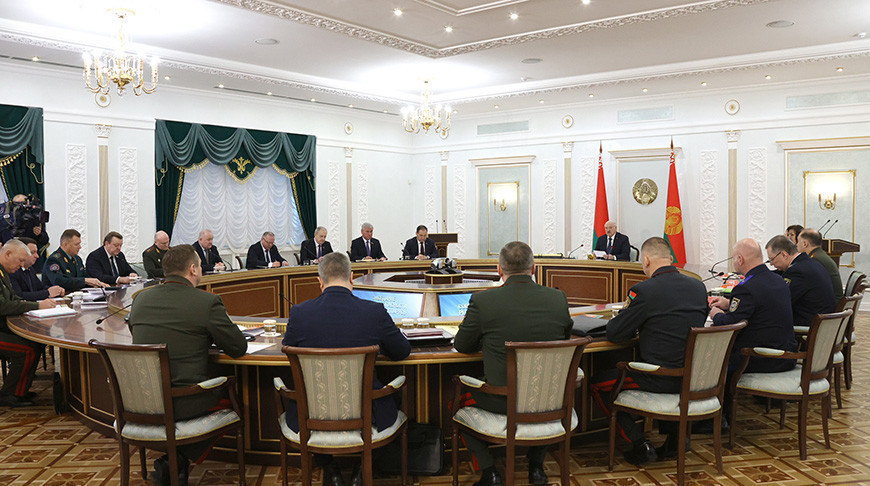 Обновленные Концепцию нацбезопасности и Военнную доктрину Беларуси вынесут на утверждение ВНС