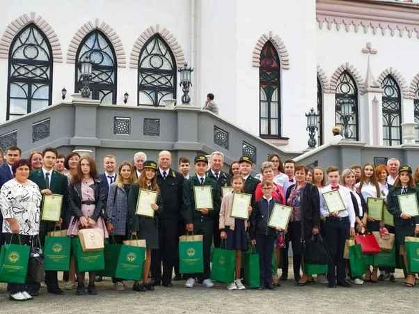 Наши школьники стали призерами в республиканском юниорском лесном конкурсе "Квітней, мой лес" 