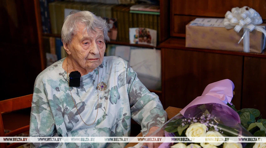 Да гэтага часу рашае ўраўненні і інтэгралы. У Магілёве павіншавалі 100-гадовага ветэрана ВАВ