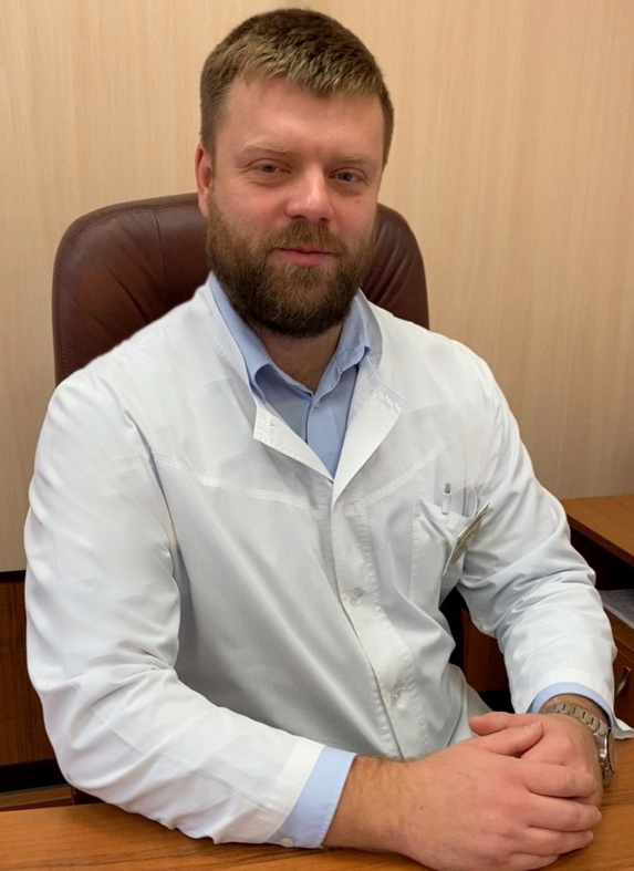 Главный врач Осиповичской ЦРБ Павел Шатило: "Только вакцинация защищает от тяжелого течения болезни"