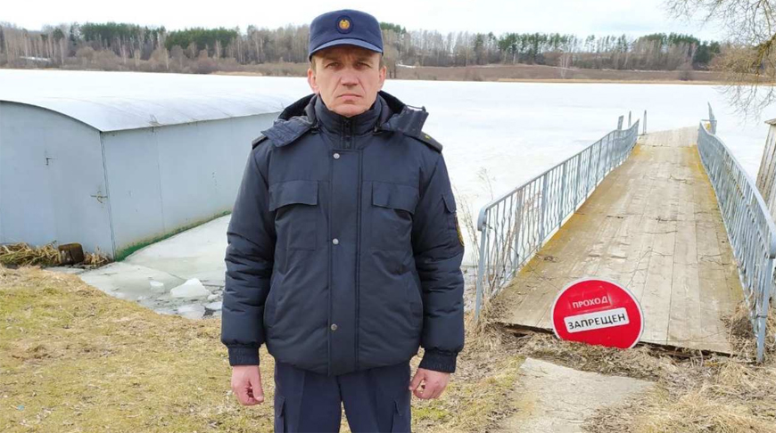В Круглянском районе эксперт-криминалист спас провалившихся под лед рыбаков