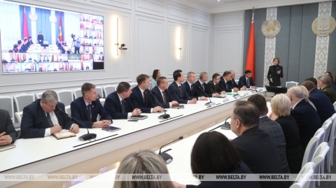 Наталля Пяткевіч прадставіла аблвыканкаму новага памочніка Прэзідэнта - інспектара па Магілёўскай вобласці