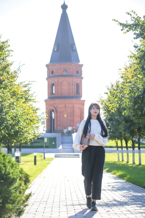 ЛІЗАВЕТА ЗАЙЦАВА – АБ ПРАЦЫ Ў БІБЛІЯТЭЦЫ, ПОДЗВІГУ ПРАДЗЕДАЎ І ЎДЗЕЛЕ Ў КОНКУРСЕ “КАРАЛЕВА БЕЛАРУСІ”