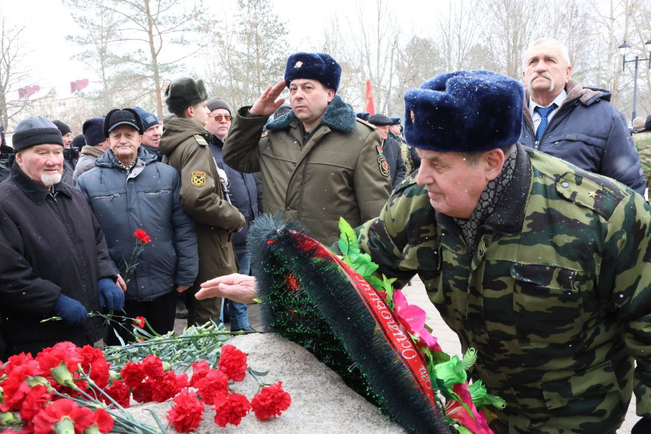 Митинг-реквием, посвященный Дню памяти воинов-интернационалистов и 37-й годовщине вывода советских войск из Афганистана, состоялся в Осиповичах