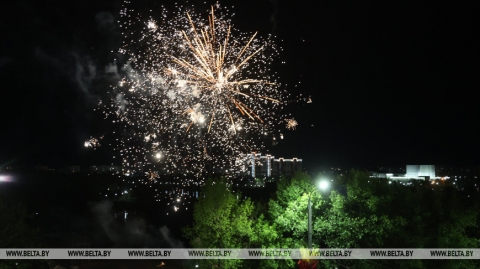 Акцыяй "Спяём Дзень Перамогі разам" завяршылася святкаванне 9 Мая ў Магілёве