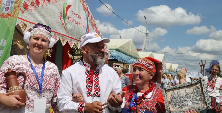 Мастерица из Псковской области: Россия начинается в Пскове, а Беларусь - в Александрии