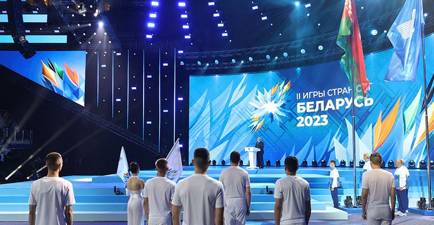 Лукашенко: внимание миллионов болельщиков во всем мире вновь приковано к Беларуси