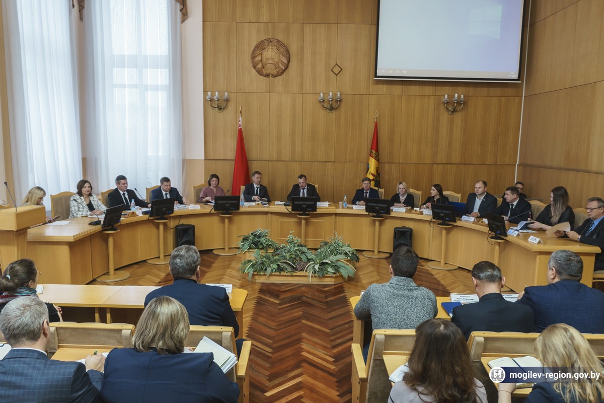 Новшества законодательства по финансовому оздоровлению предприятий рассмотрели на семинаре-совещании в Могилевском облисполкоме