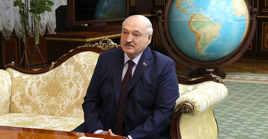 Лукашенко на встрече с Рогозиным заявил о готовности использовать весь потенциал Беларуси для реализации общих идей
