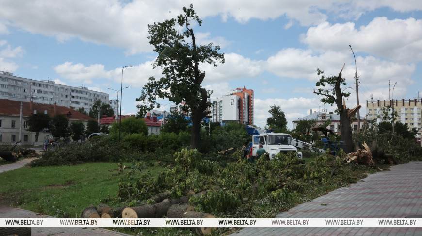 У Магілёве прадаўжаюцца работы па ліквідацыі наступстваў навальнічнага фронту