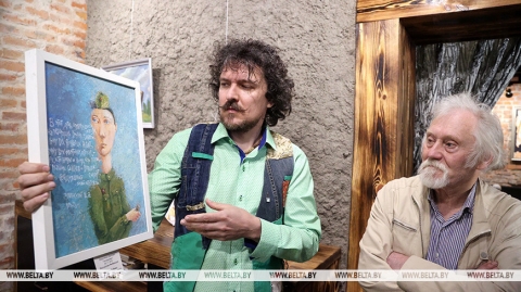 Каля 100 творчых работ прадставілі на інклюзіўным міжнародным арт-праекце "Пяць пачуццяў" у Магілёве