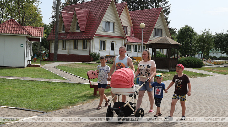 Более 127 тыс. депозитов для многодетных в Беларуси открыто по программе "Семейный капитал" 