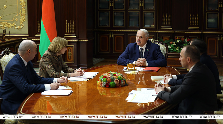 "Большая сделка" с США, либерализация в интересах женщин и виды на урожай. Итоги недели Президента