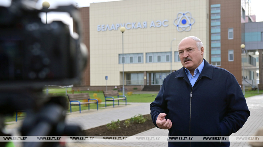 БелАЭС в подарок, ставка на людей, военные прокуроры и космическая больница. Итоги атомной недели Президента от БелТА