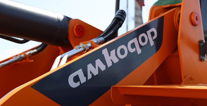Belarusian Amkodor plans to open maintenance center in Russia's Novgorod Oblast